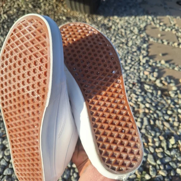 Vans Old Skool Classic All-White Men's Sneakers 12 - Picture 9 of 16